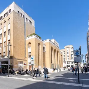 https://central-elegant-room-near-the-station.barihotels.org