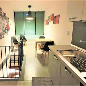 https://center-living-apartment.taorminaitalyhotels.com